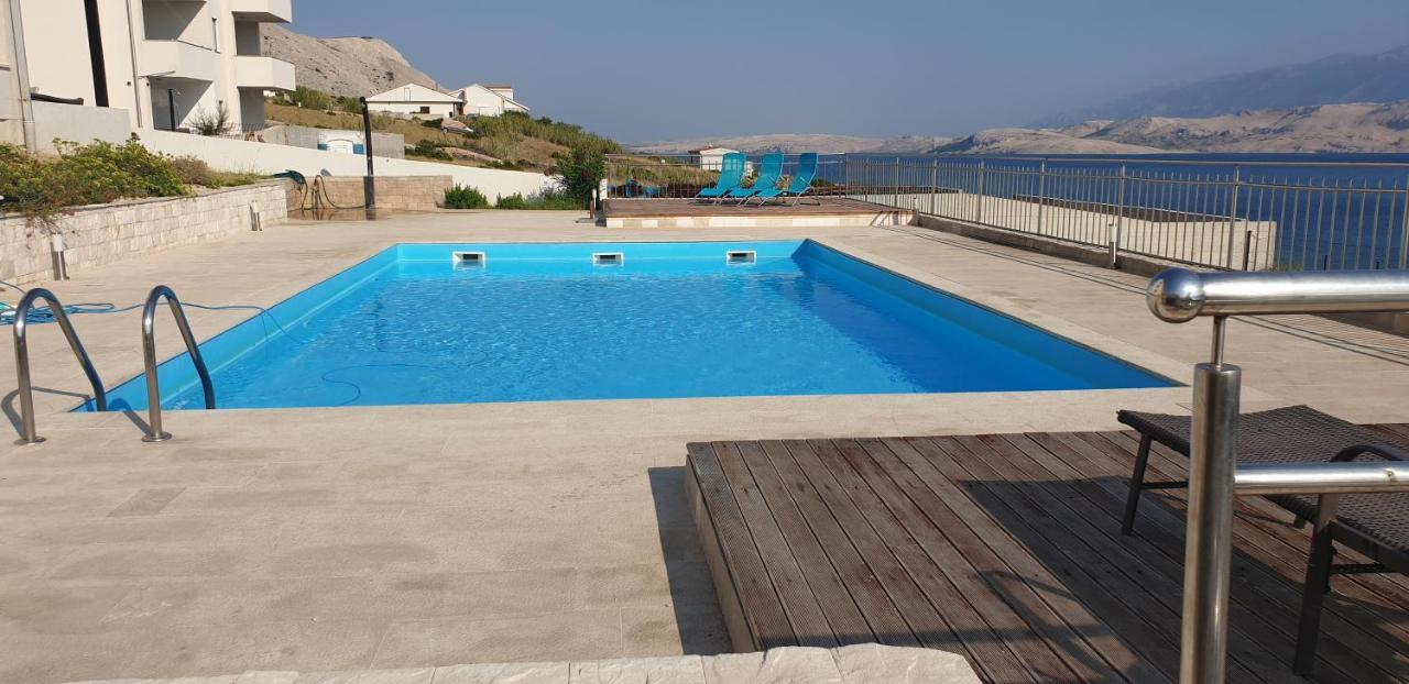 Studio Apartma Pag Blue Ocean 1 With Sea View Pag Town Buitenkant foto