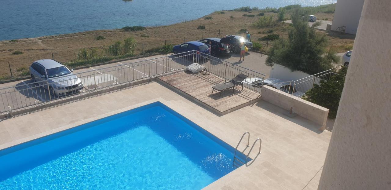 Studio Apartma Pag Blue Ocean 1 With Sea View Pag Town Buitenkant foto